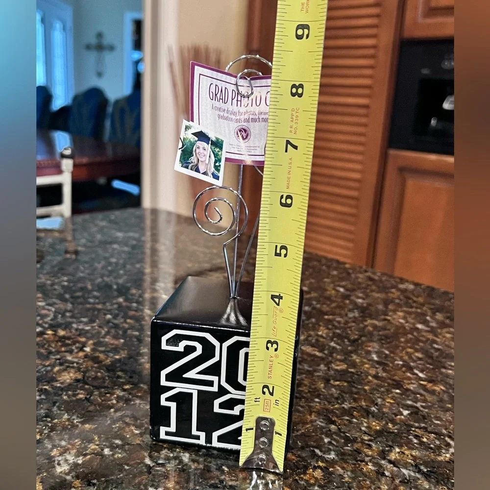 NWT Vintage 2012 Grad Photo Clip